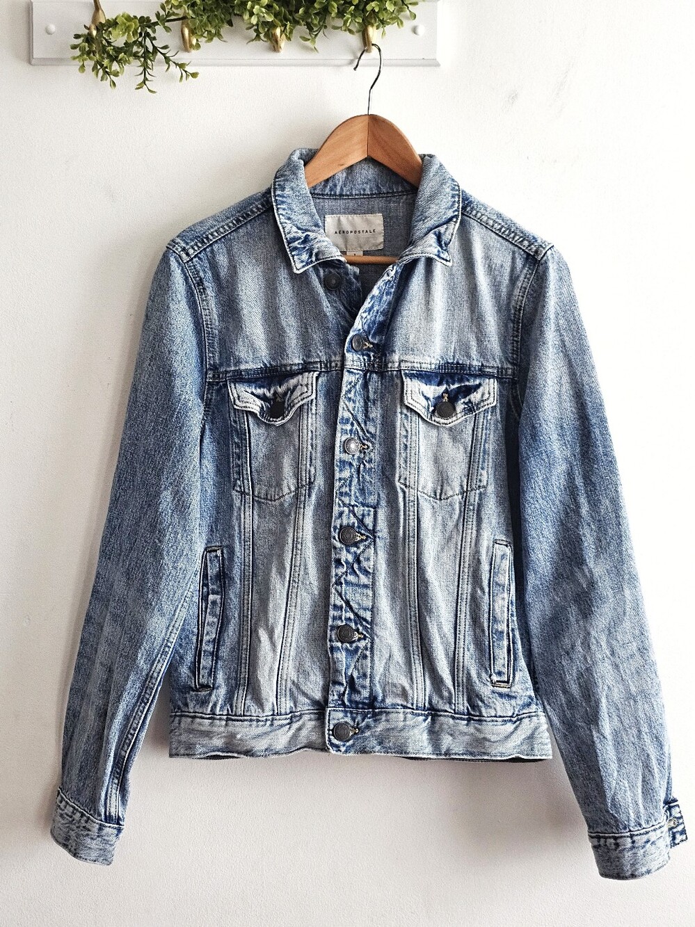 Aeropostale Men’s Denim Trucker Jacket Small Light Wash 100% Cotton